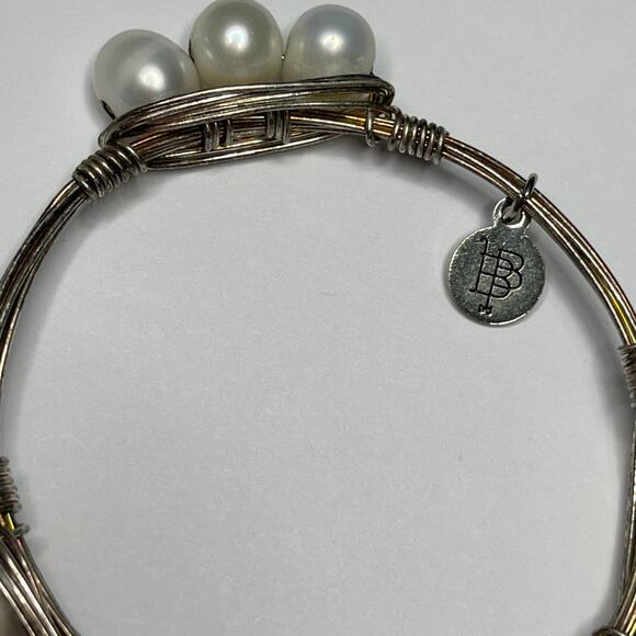 BOURBON & BOWETIES gold tone bracelet bangle PEARL signed jewelry wire wrapped - Picture 8 of 12